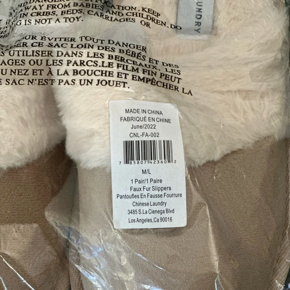 Slippers - Picture 4 of 5